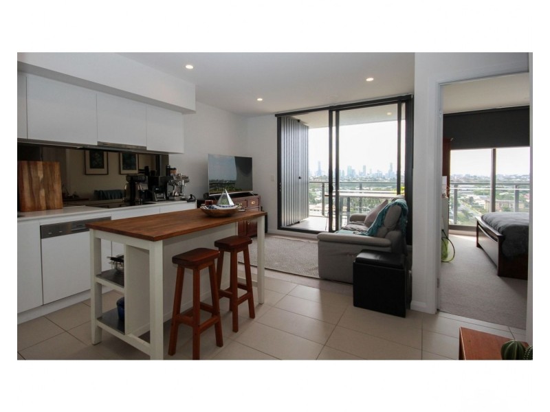 21102/300 old cleveland road, Coorparoo QLD 4151