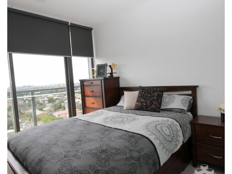 21102/300 old cleveland road, Coorparoo QLD 4151