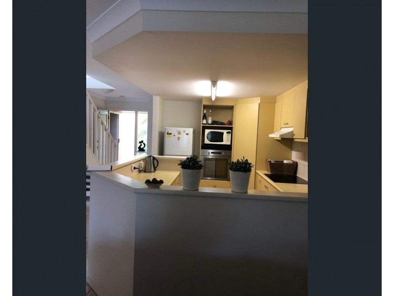 ID:21192350/215 Cottesloe Drive, Mermaid Waters QLD 4218