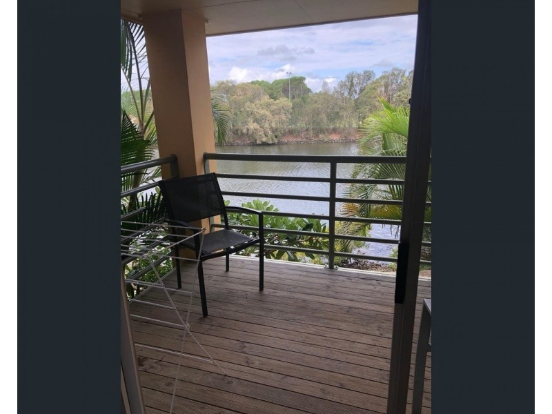 ID:21192350/215 Cottesloe Drive, Mermaid Waters QLD 4218