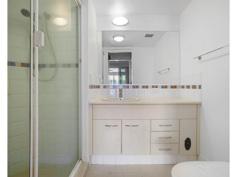 ID:21192390/ 15 Vernon Terrace, Teneriffe QLD 4005