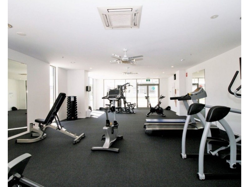 ID:21192395/388 Marine Parade, Labrador QLD 4215