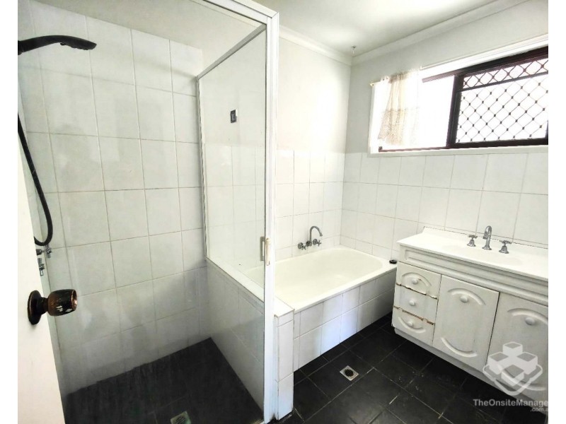 3 Hester Street, Shailer Park QLD 4128