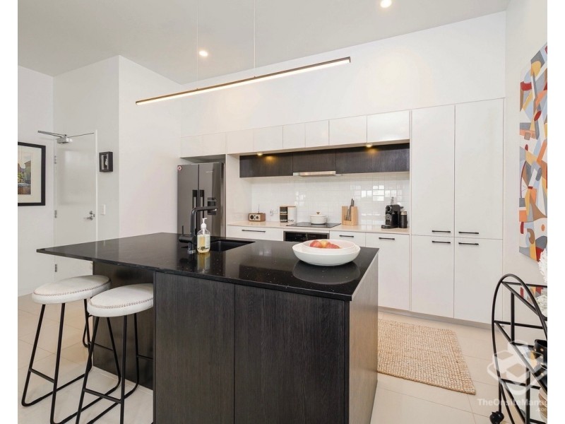 ID:21192600/9 Hooker Boulevard, Broadbeach Waters QLD 4218
