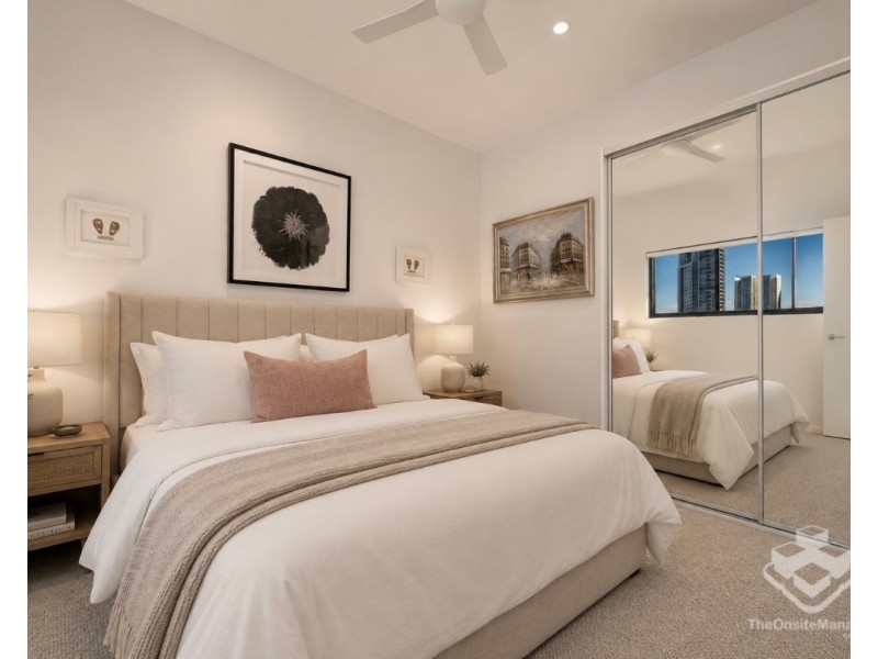 ID:21192600/9 Hooker Boulevard, Broadbeach Waters QLD 4218
