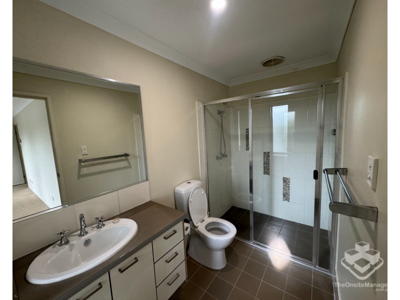 19 Keswick Place, Redland Bay QLD 4165