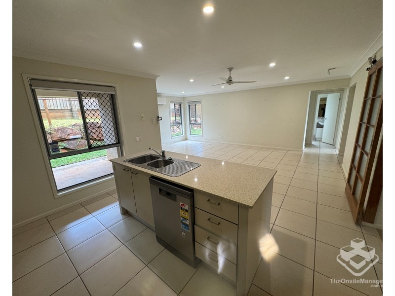 19 Keswick Place, Redland Bay QLD 4165