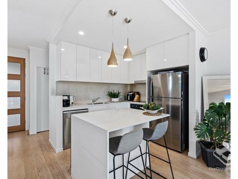 31 The Crestway, Robina QLD 4226