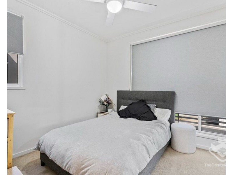 31 The Crestway, Robina QLD 4226