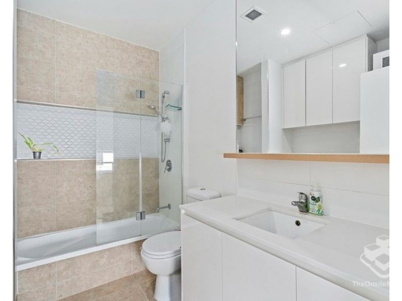 31 The Crestway, Robina QLD 4226