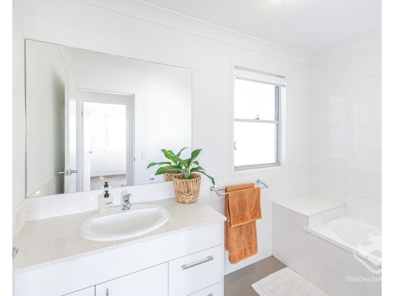 67/51 River Road, Bundamba QLD 4304