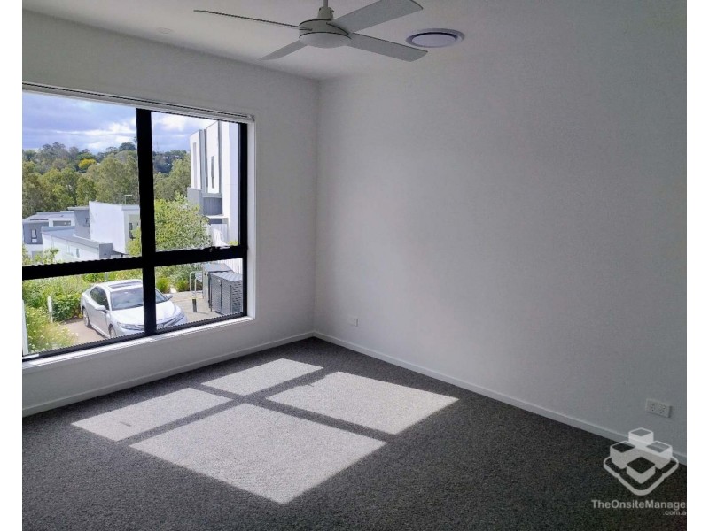 88/8 Lawrence Lyons place, Kenmore QLD 4069