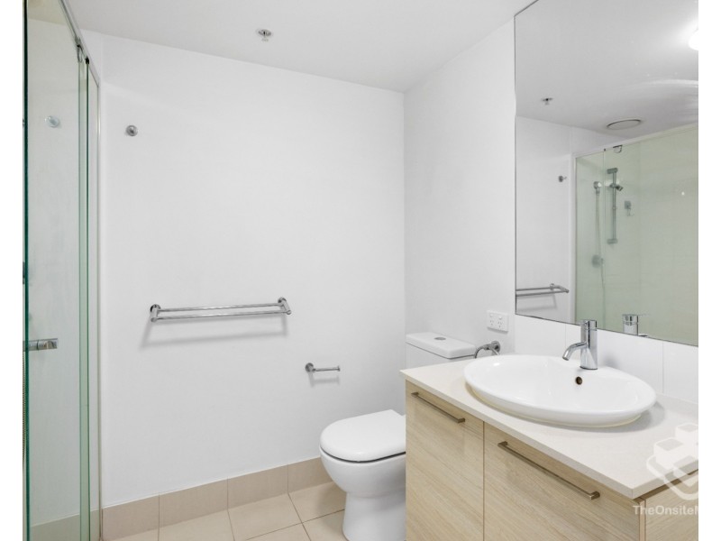 11103/8 Harbour Road, Hamilton QLD 4007