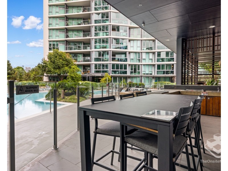 11103/8 Harbour Road, Hamilton QLD 4007