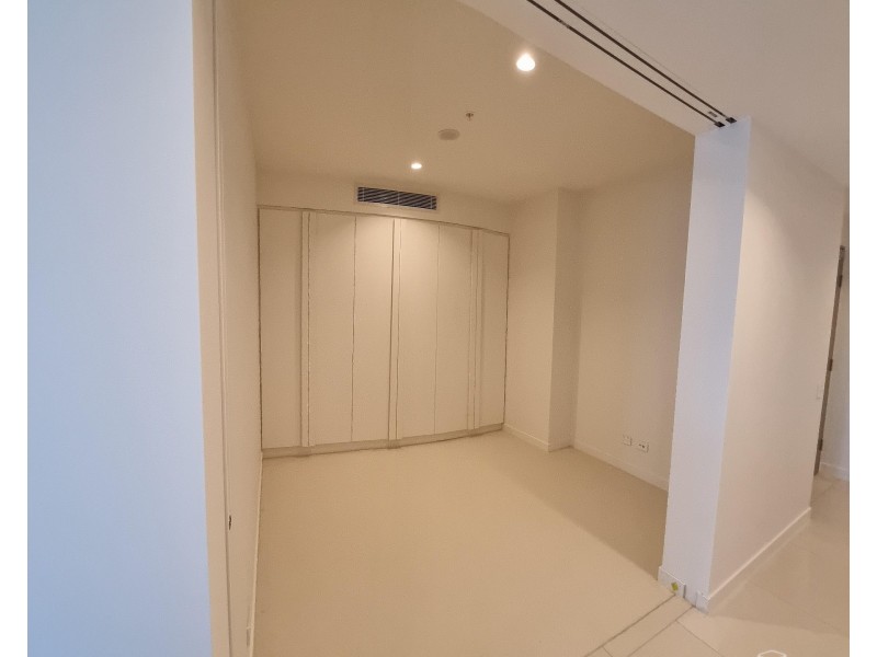 ID:21192766/12 Philip Avenue, Broadbeach QLD 4218