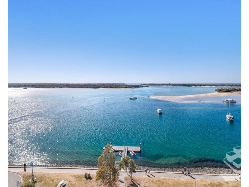 ID:21192871/ 326 Marine Parade, Labrador QLD 4215