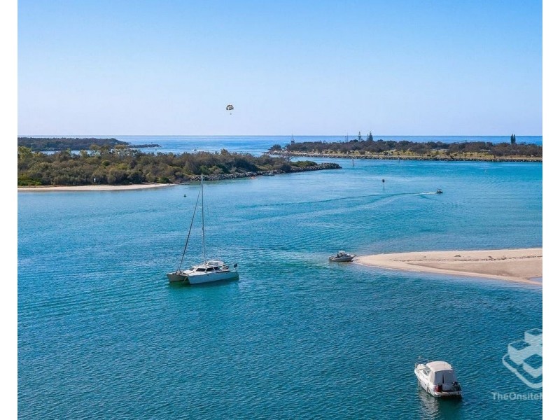 ID:21192871/ 326 Marine Parade, Labrador QLD 4215