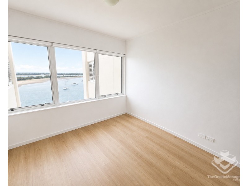 ID:21192871/ 326 Marine Parade, Labrador QLD 4215