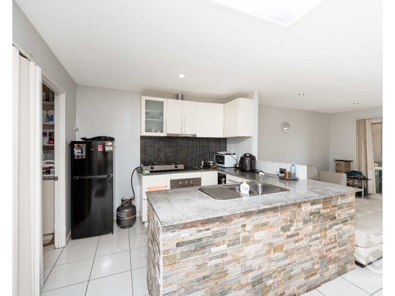 ID:21192986/ 2 St Kevins Avenue, Benowa QLD 4217