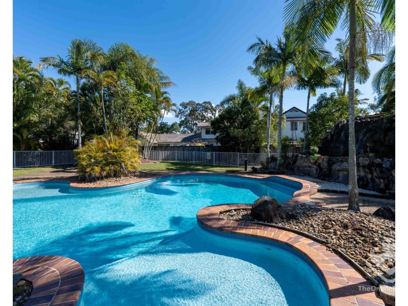 ID:21192986/ 2 St Kevins Avenue, Benowa QLD 4217