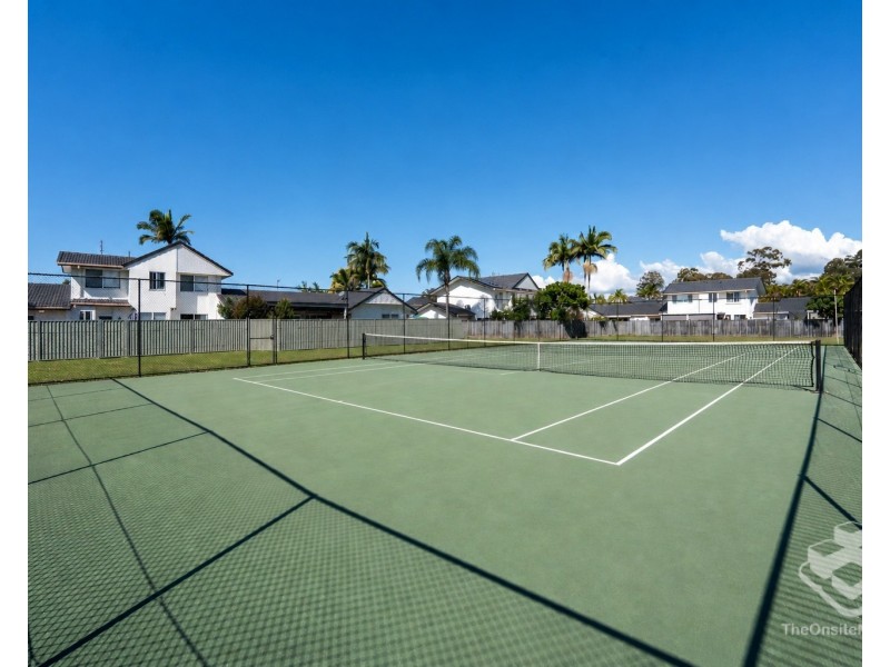 ID:21192986/ 2 St Kevins Avenue, Benowa QLD 4217