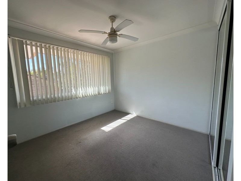 32/97 Edmund Rice Drive, Southport QLD 4215