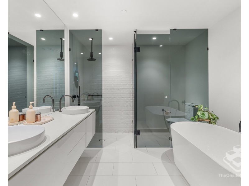 ID:21193036/1328 Gold Coast Highway, Palm Beach QLD 4221