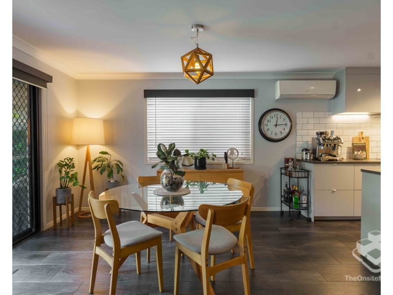 14 Estate Place, Holland Park West QLD 4121