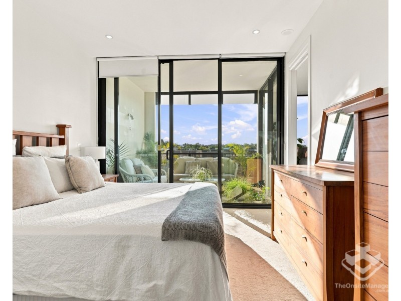 307E/1 Marina Drive, Benowa QLD 4217