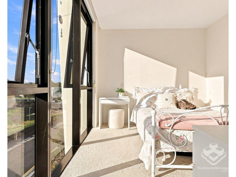 307E/1 Marina Drive, Benowa QLD 4217