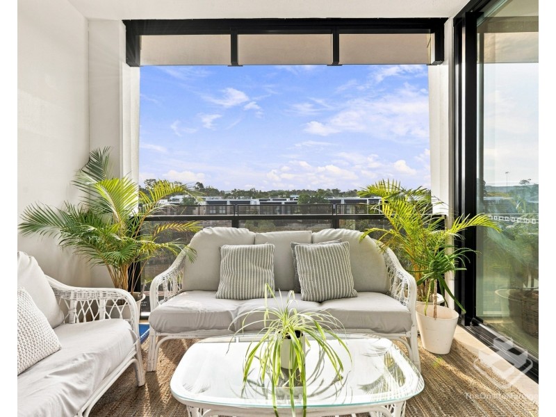 307E/1 Marina Drive, Benowa QLD 4217