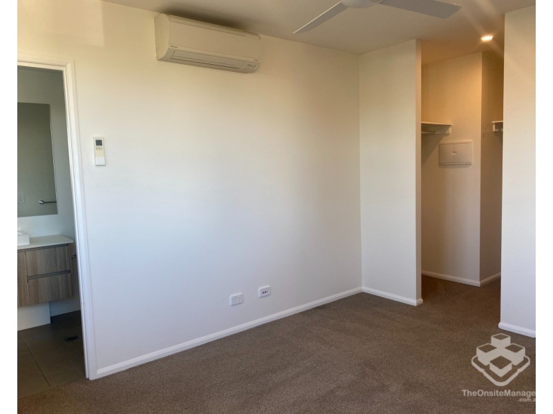 301/5 Chester Terrace, Southport QLD 4215