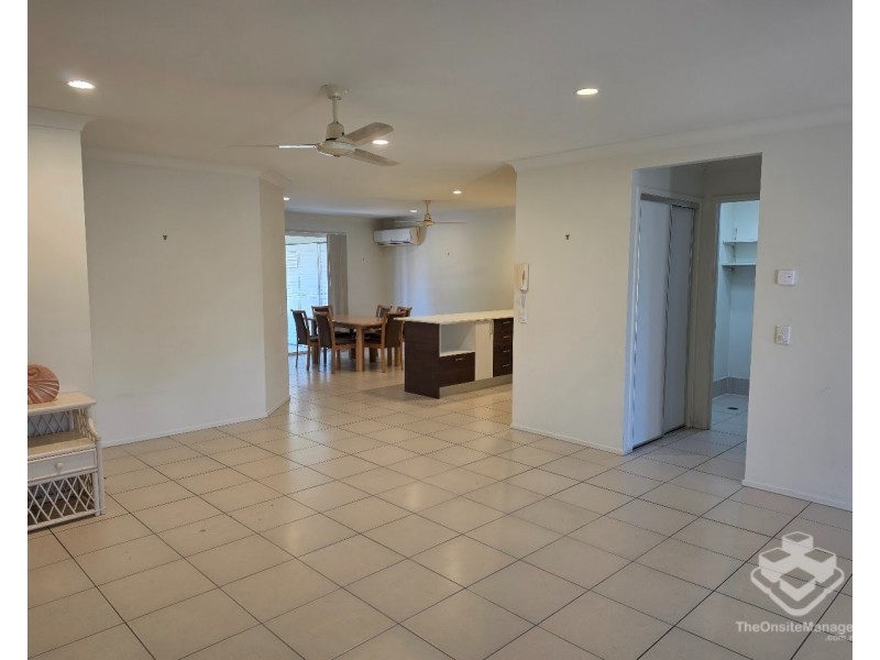 ID:21193227/230 Pulgul Street, Urangan QLD 4655