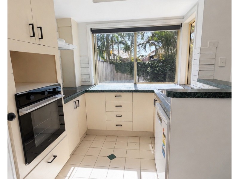 49/23 Tristan Court, Benowa QLD 4217