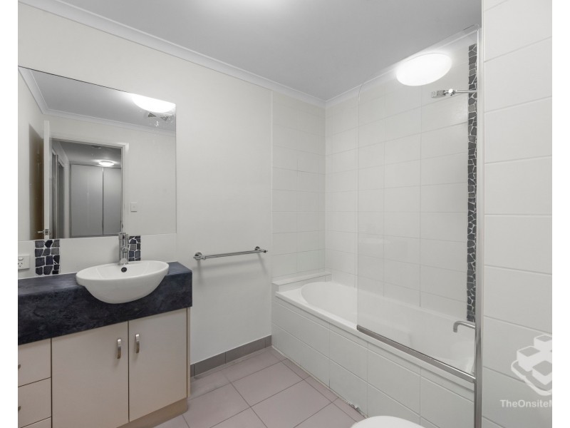 Unit 106/111-127 Bowen Road, Rosslea QLD 4812