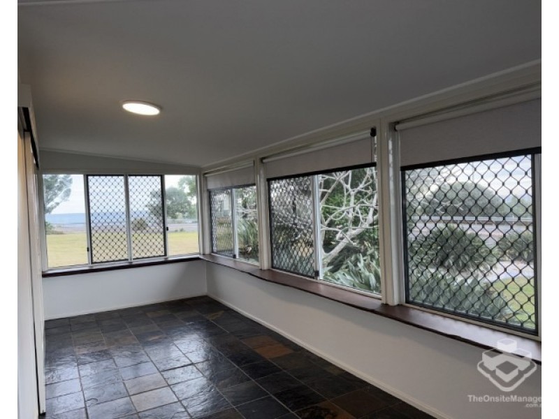 93 Esplanade, Point Vernon QLD 4655