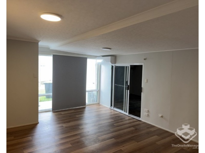 93 Esplanade, Point Vernon QLD 4655
