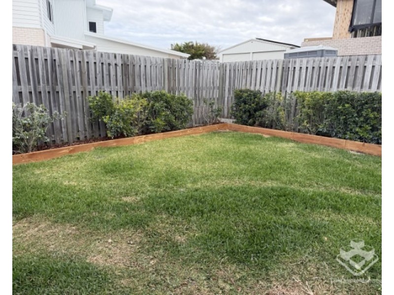 93 Esplanade, Point Vernon QLD 4655