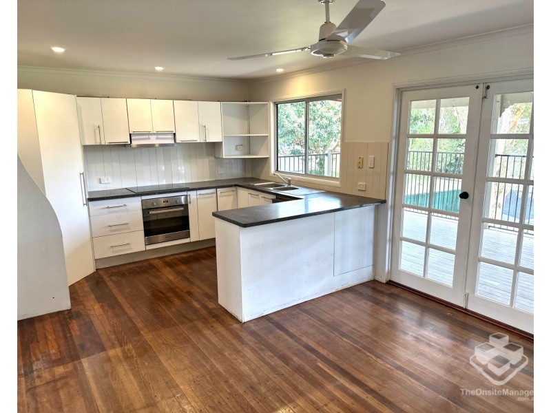 7 Mortensen Road, Nerang QLD 4211