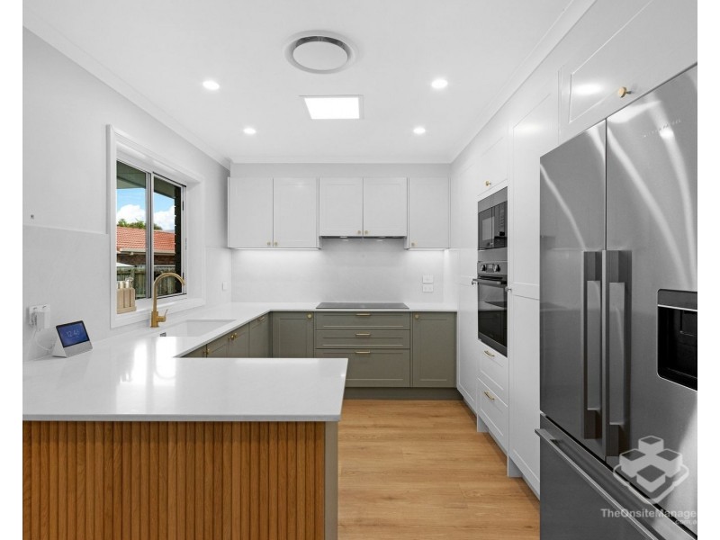 40 Urangan Street, Torquay QLD 4655