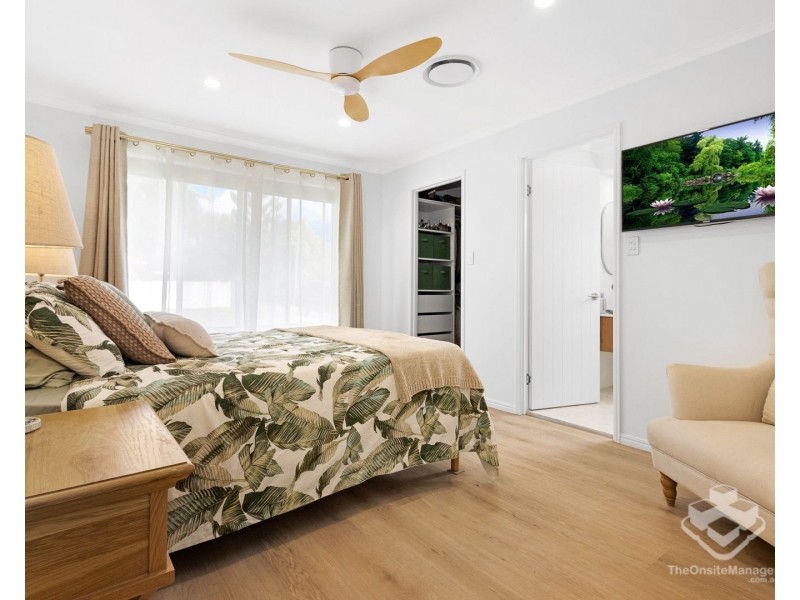 40 Urangan Street, Torquay QLD 4655
