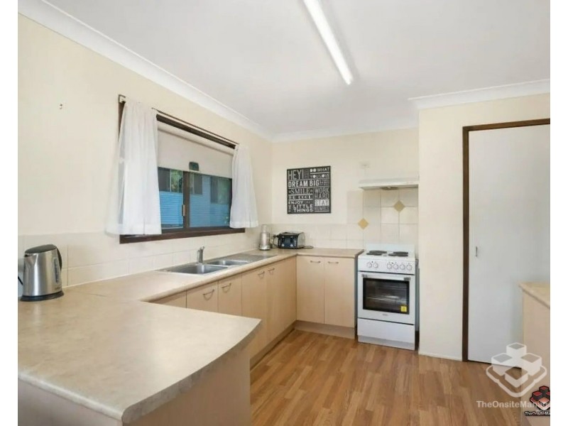 54 Benowa Road, Southport QLD 4215