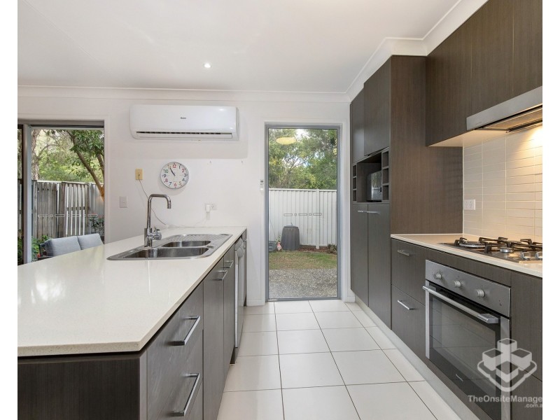 20/1 Belongil Street, Pacific Pines QLD 4211