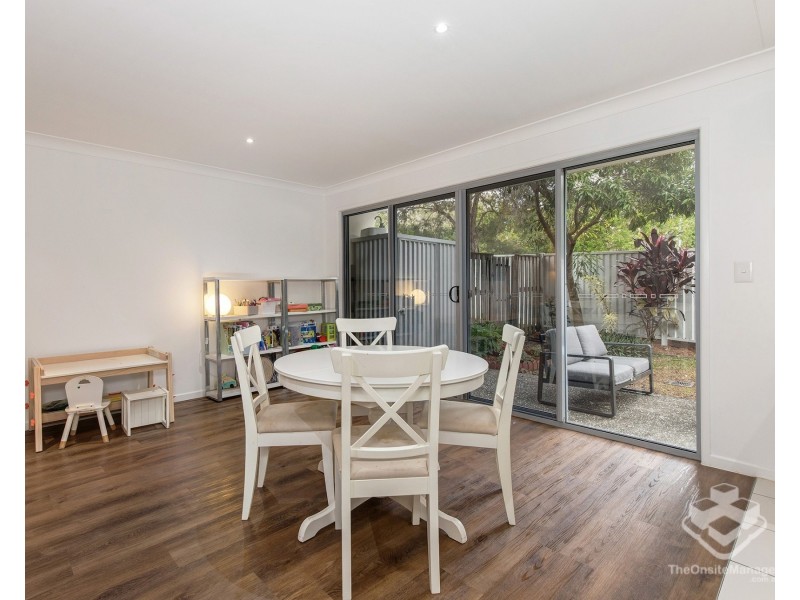 20/1 Belongil Street, Pacific Pines QLD 4211