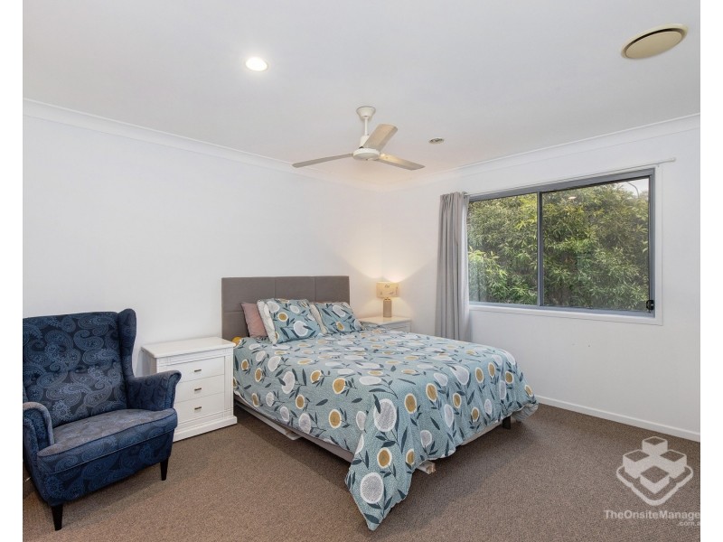20/1 Belongil Street, Pacific Pines QLD 4211