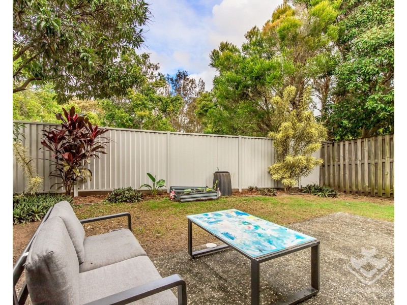 20/1 Belongil Street, Pacific Pines QLD 4211