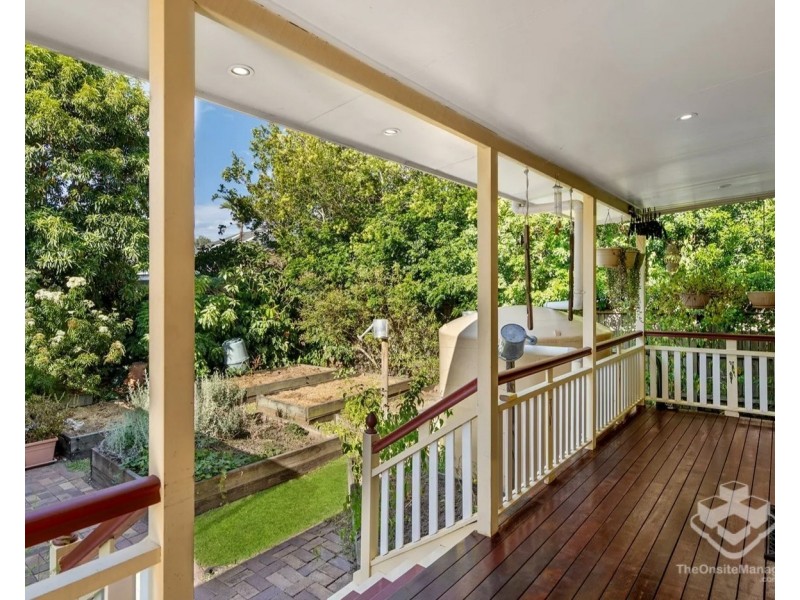 18 Dublin Street, Yeronga QLD 4104