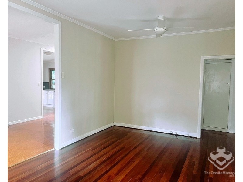 18 Dublin Street, Yeronga QLD 4104