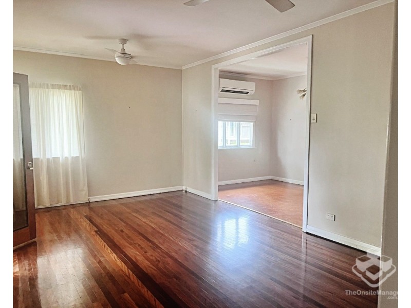 18 Dublin Street, Yeronga QLD 4104