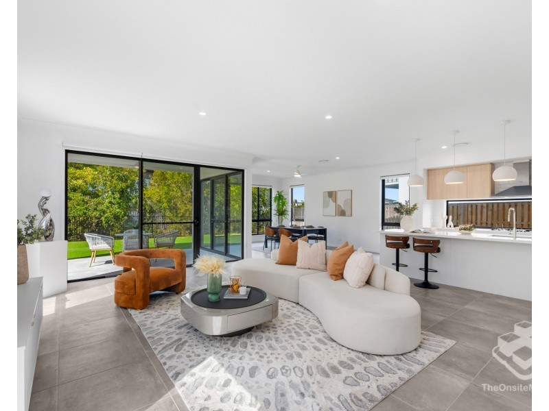 39 Santa Monica Boulevard, Hope Island QLD 4212